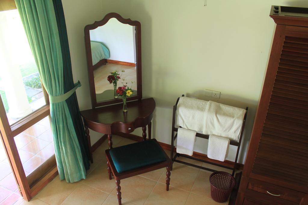 Jungle Tide Bed & Breakfast Kandy Phòng bức ảnh